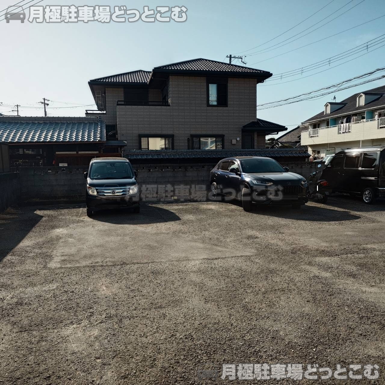 四條畷市岡山4丁目553番3の月極駐車場1