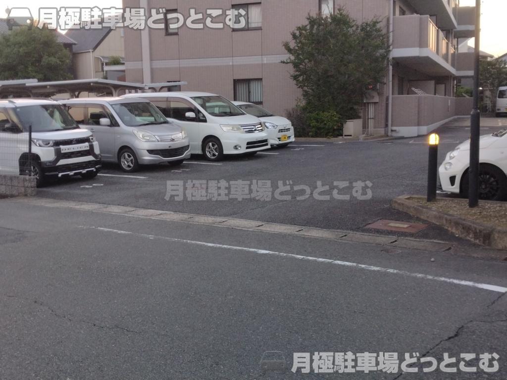 海部郡大治町砂子村東2336-2の月極駐車場3