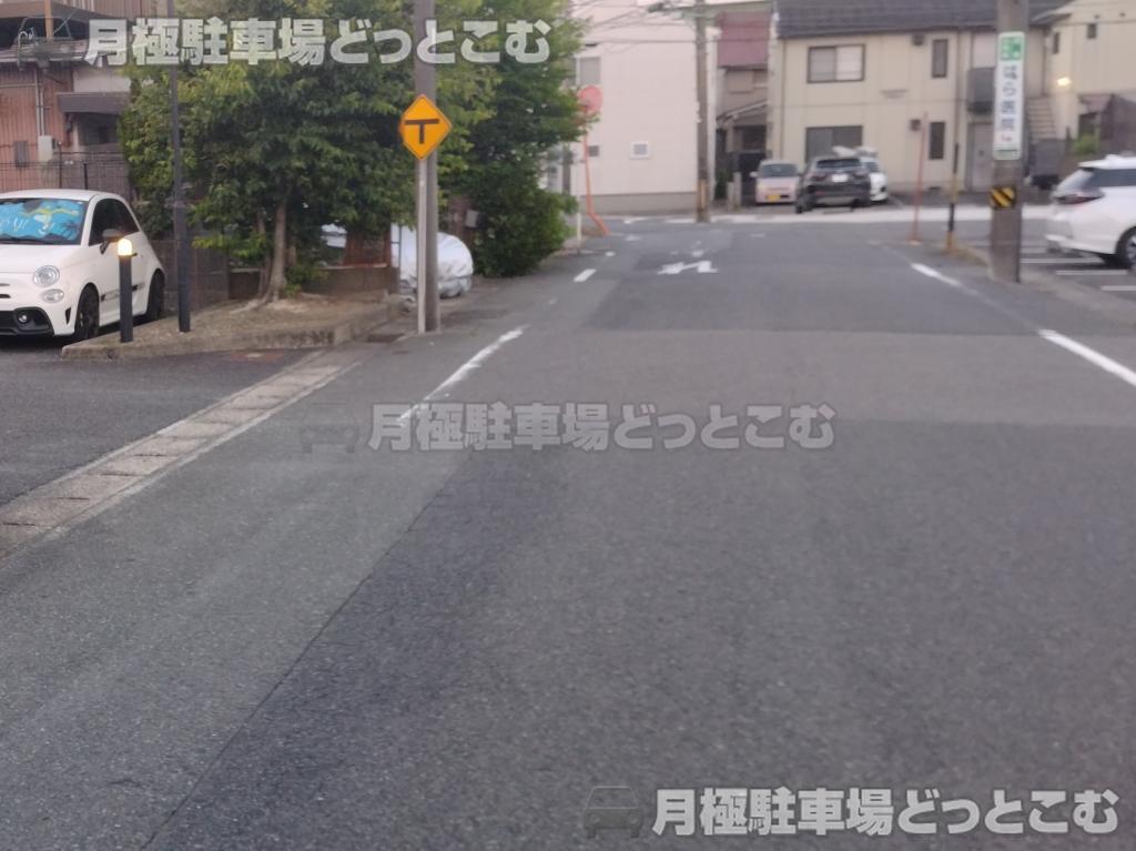 海部郡大治町砂子村東2336-2の月極駐車場4