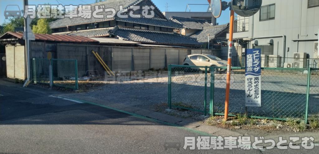 稲沢市祖父江町本甲75-1の月極駐車場2