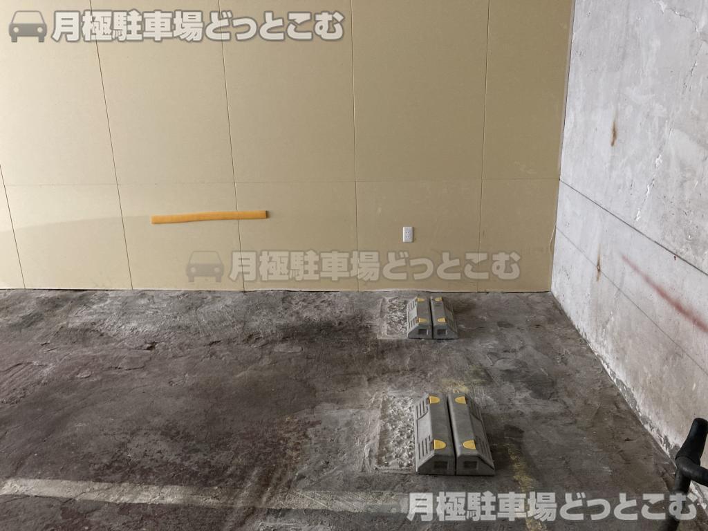 大阪市浪速区幸町3丁目6番10号の月極駐車場4