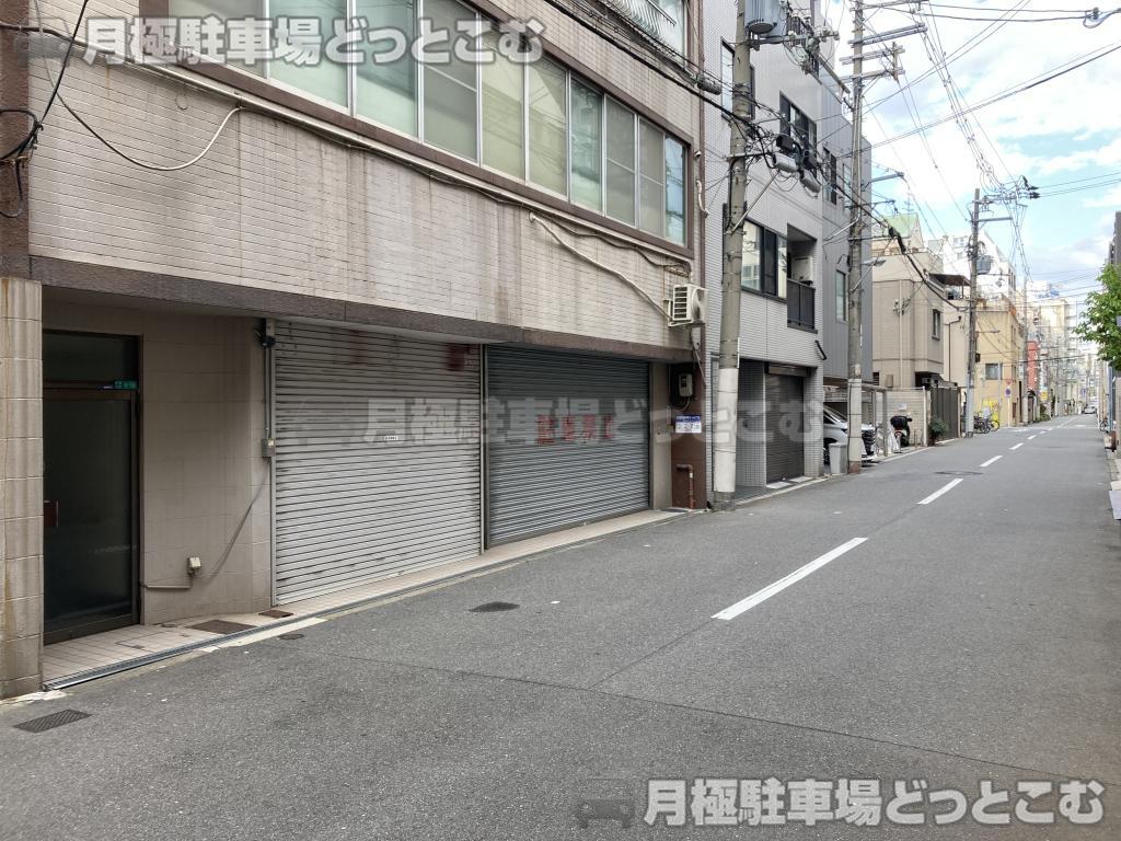大阪市浪速区幸町3丁目6番10号の月極駐車場8