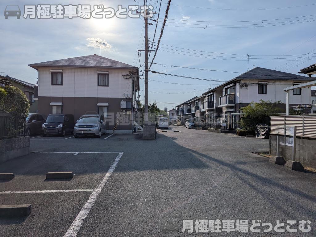 和歌山市松江北3丁目3-15の月極駐車場1