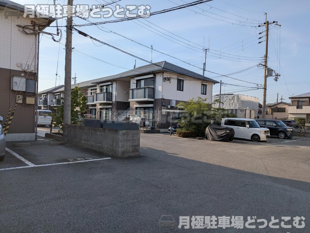 和歌山市松江北3丁目3-15の月極駐車場2