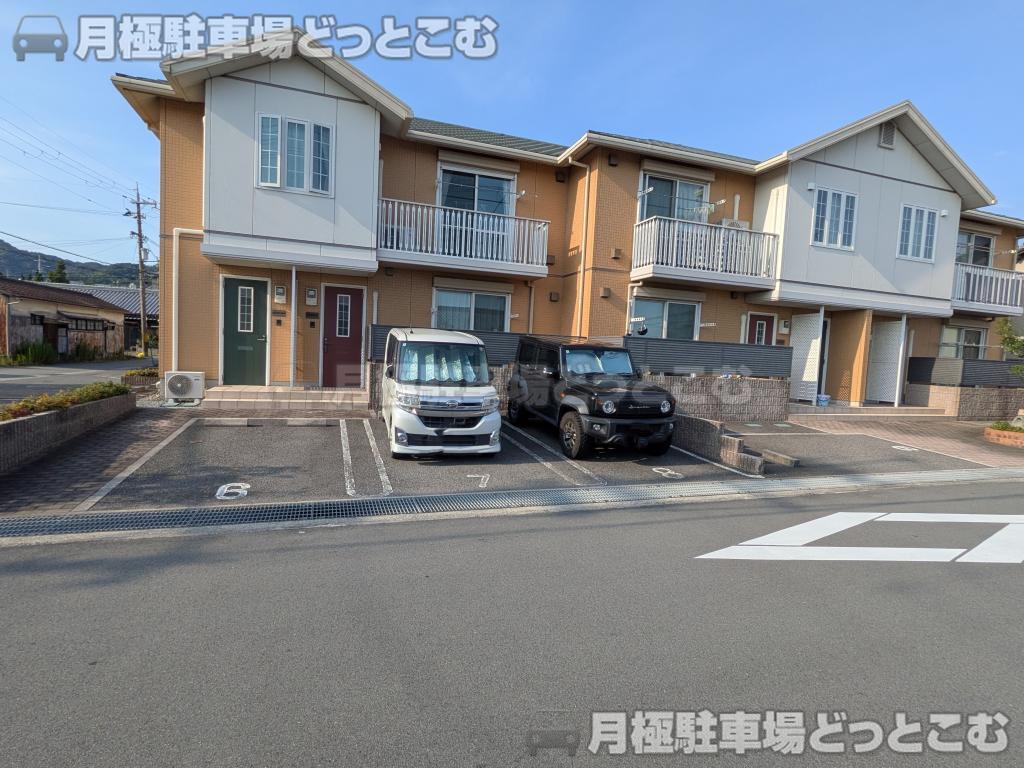 和歌山市木ノ本980の月極駐車場1