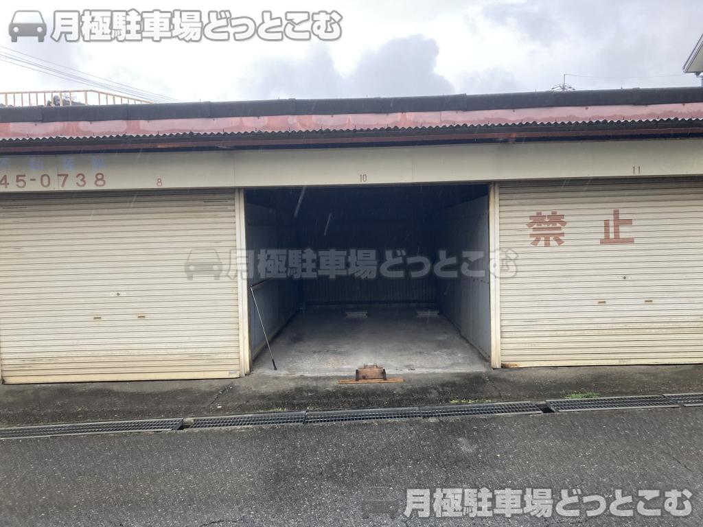 岸和田市額原町367-1の月極駐車場5