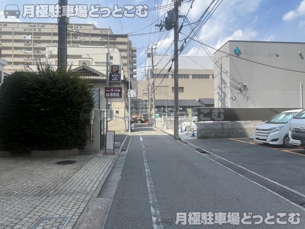 池田市呉服町3－7の月極駐車場6
