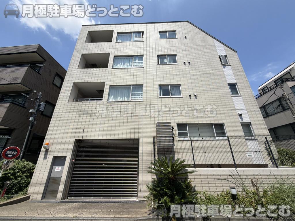 渋谷区西原1丁目37－4の月極駐車場1
