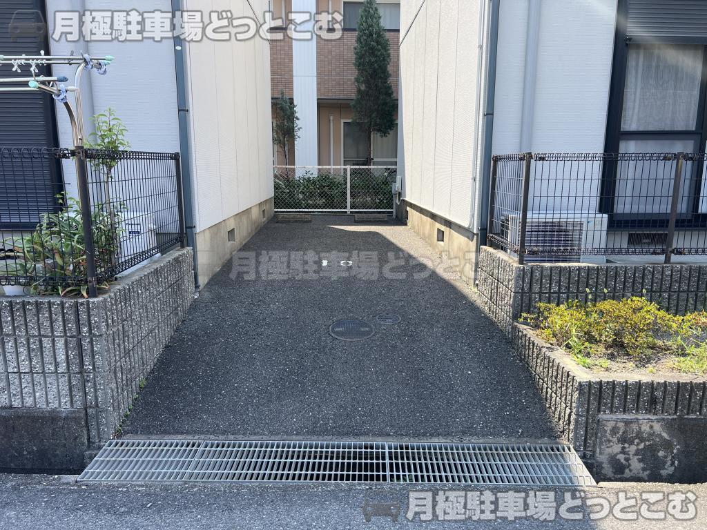 泉大津市条南町4丁目8の月極駐車場3