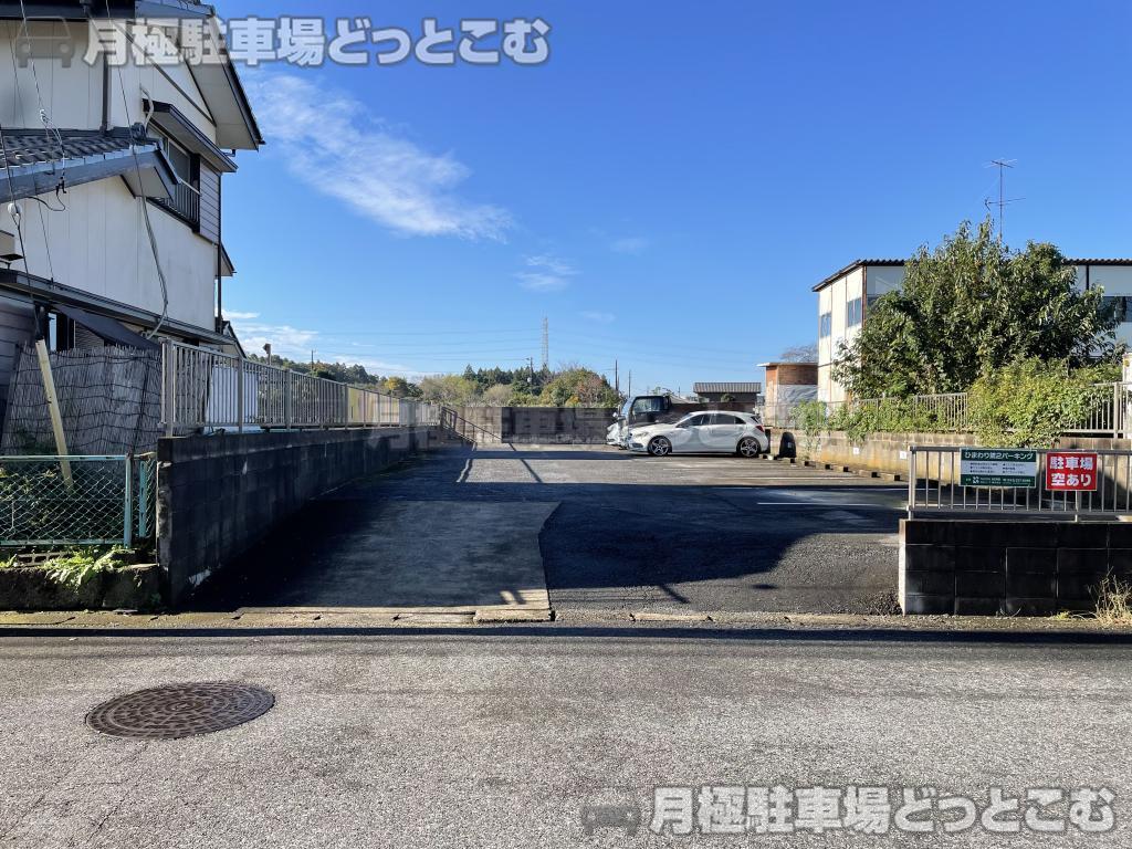 千葉市若葉区千城台東4丁目207番147号の月極駐車場1