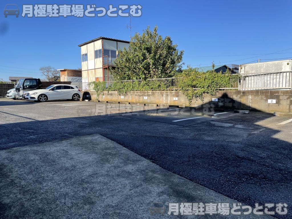 千葉市若葉区千城台東4丁目207番147号の月極駐車場2