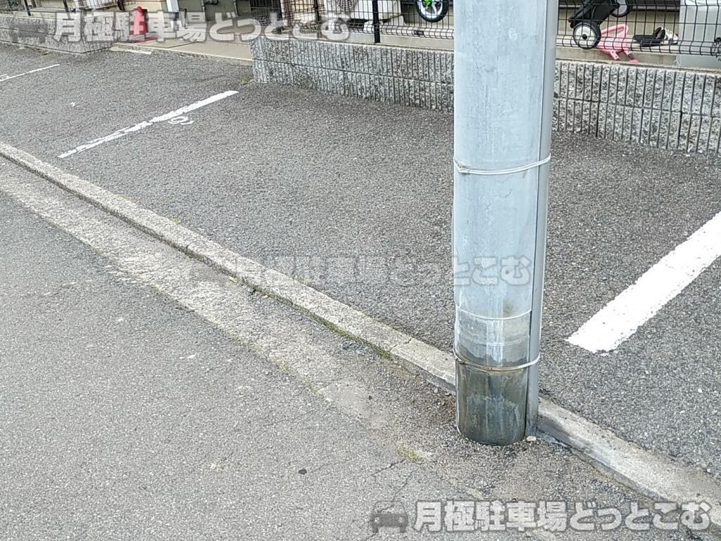 岸和田市上町38-24の月極駐車場4