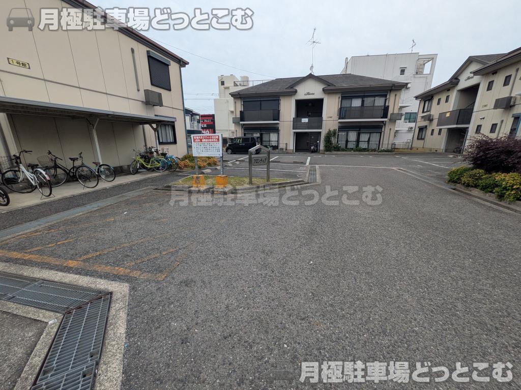 阪南市下出592の月極駐車場2