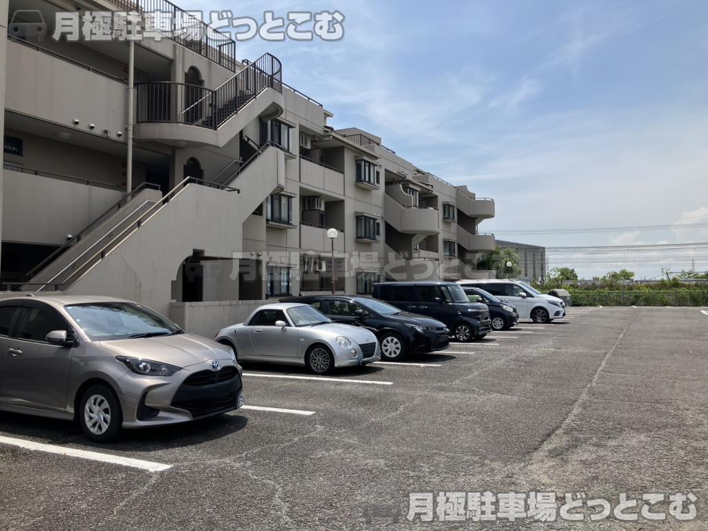 大府市中央町2丁目8の月極駐車場2