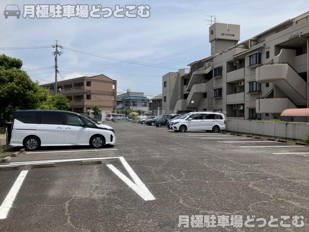 大府市中央町2丁目8の月極駐車場3