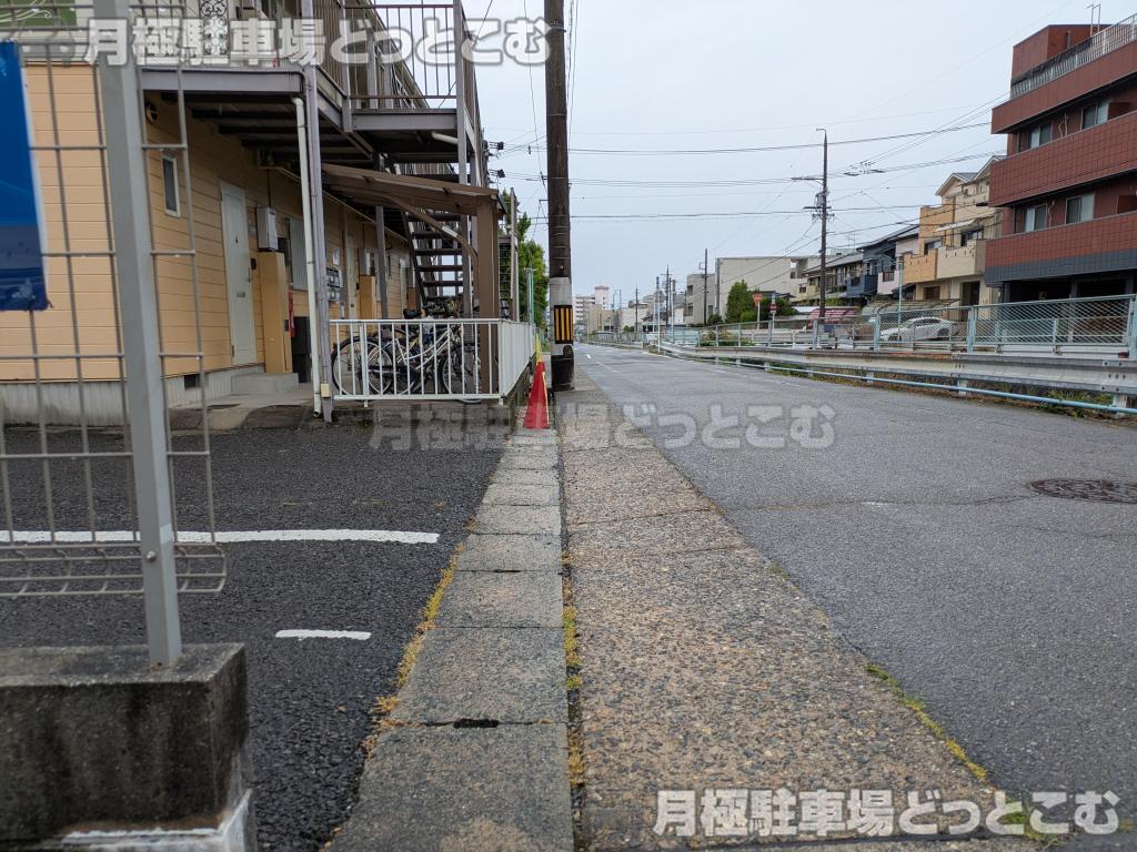 名古屋市緑区鳴子町2丁目84の月極駐車場5