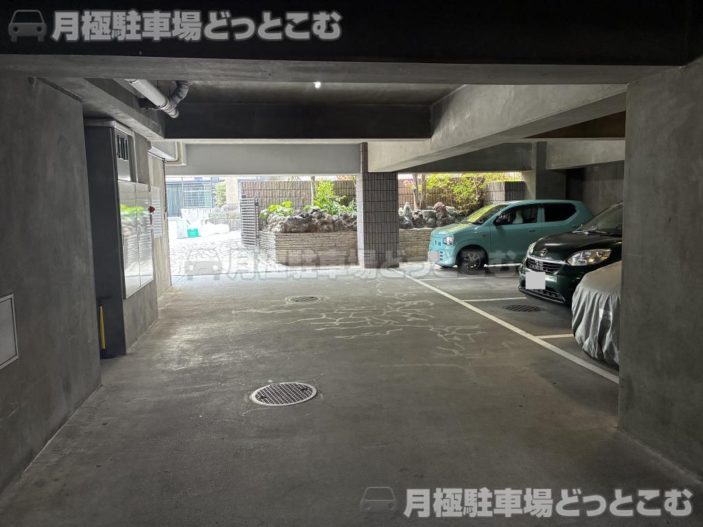 文京区白山5丁目31-25の月極駐車場5