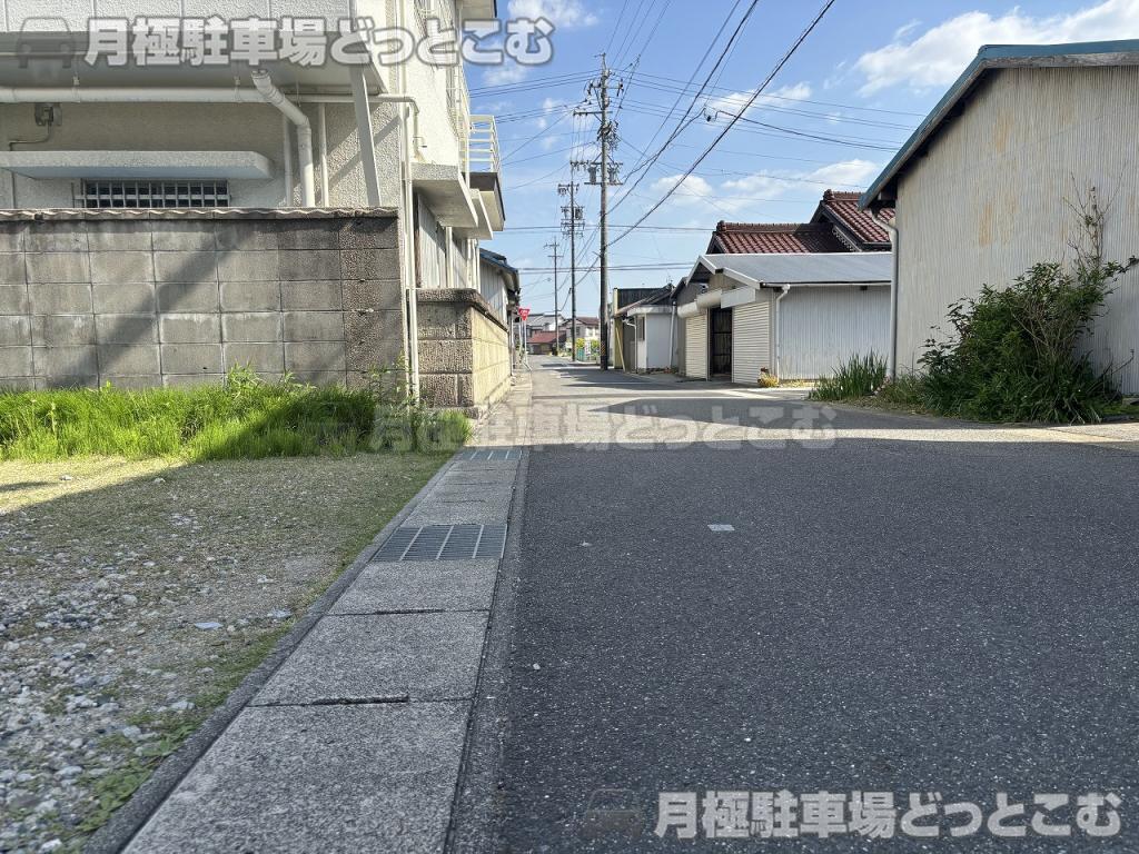 刈谷市今川町上池107番の月極駐車場5