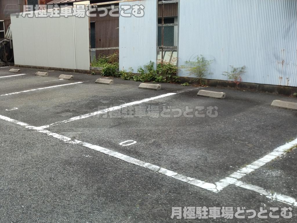 名古屋市南区内田橋2丁目21-1の月極駐車場4