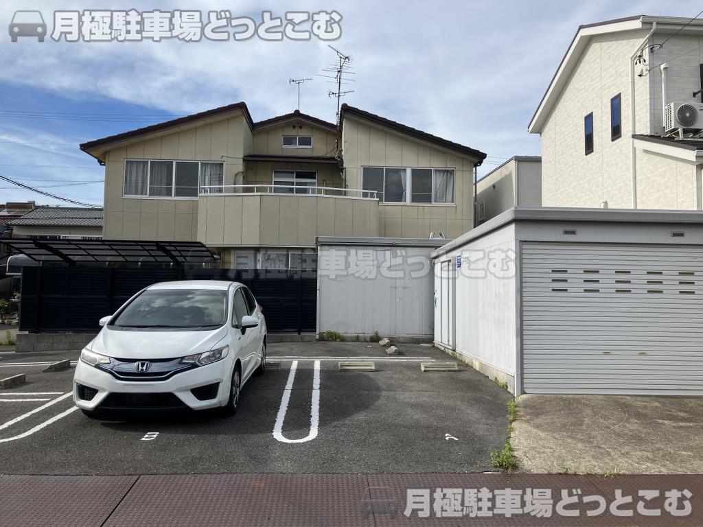 北名古屋市久地野河原66-1の月極駐車場1