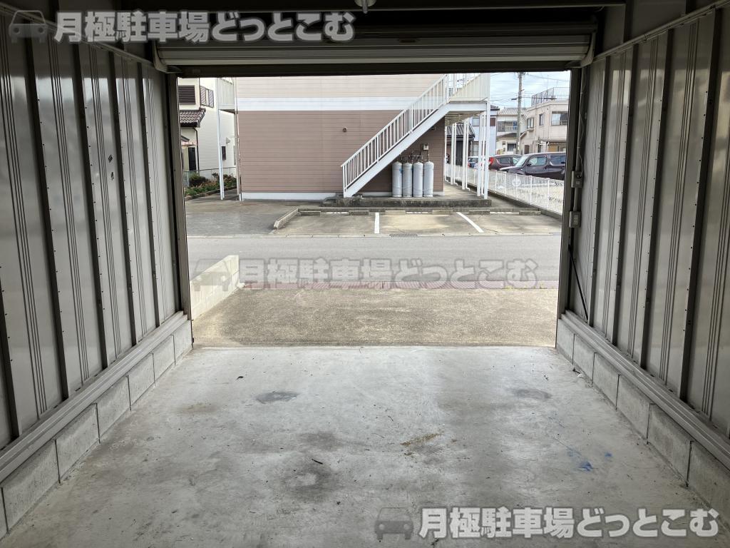 北名古屋市久地野河原66-1の月極駐車場6