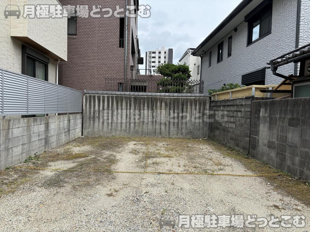 名古屋市千種区山添町2丁目35番の月極駐車場3