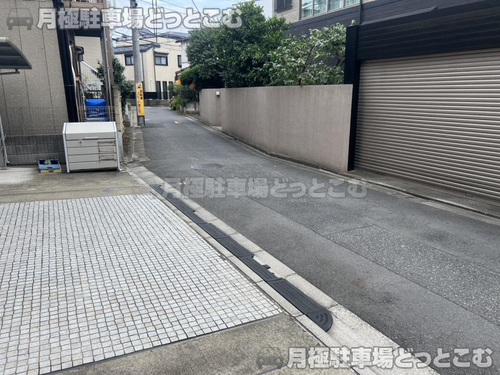 江戸川区南小岩6丁目1828-1，1828-2，1827-4の月極駐車場5