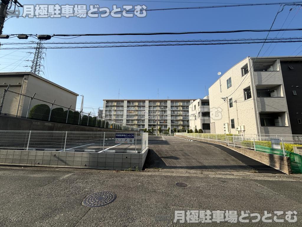 名古屋市緑区浦里4丁目11番、18番の月極駐車場1