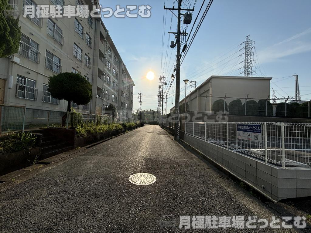 名古屋市緑区浦里4丁目11番、18番の月極駐車場9