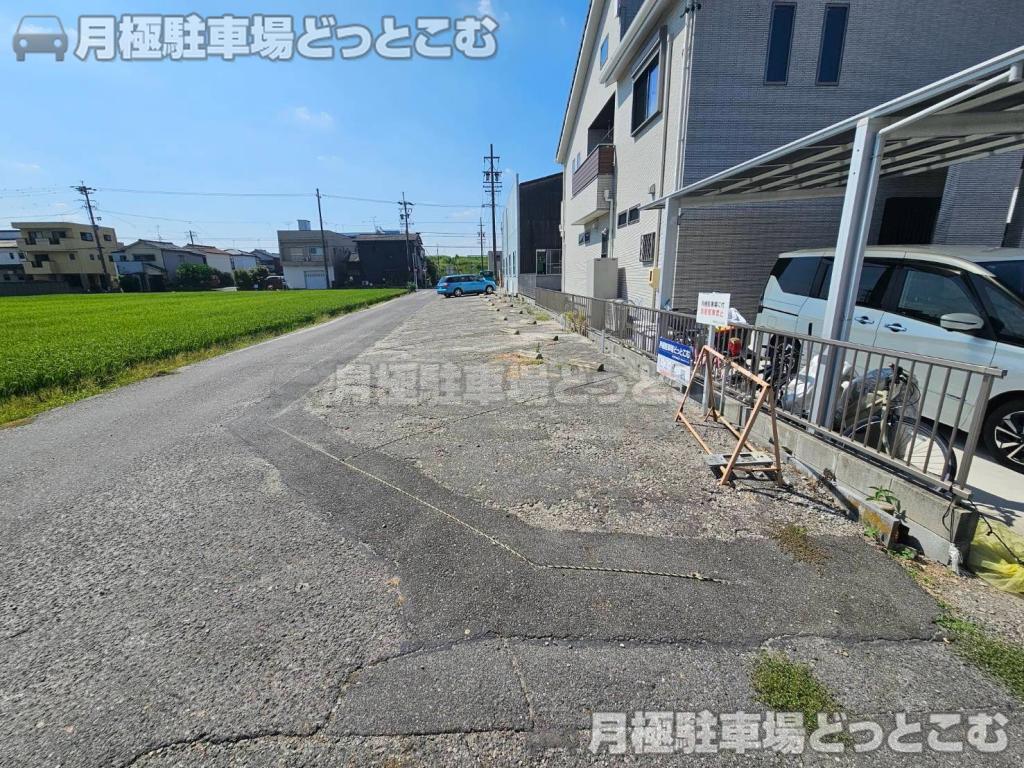 名古屋市北区楠味鋺1丁目727,925の月極駐車場2