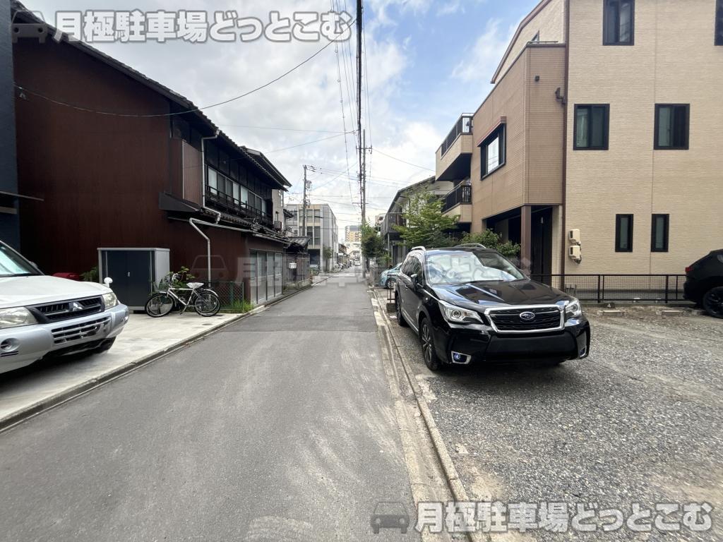 名古屋市東区葵3-909-1の月極駐車場6