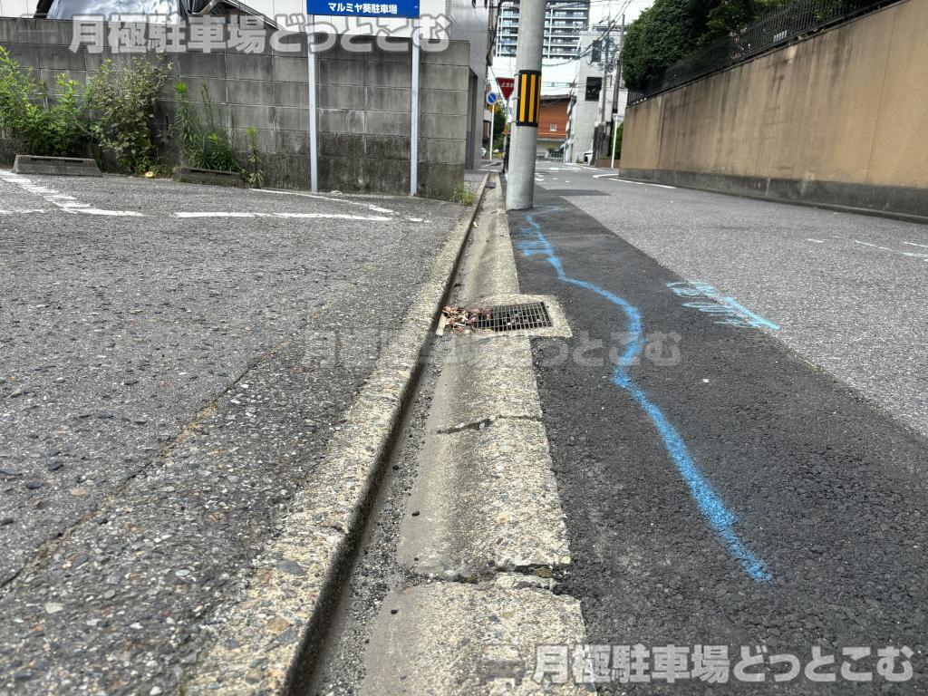 名古屋市東区葵1-12-1の月極駐車場9