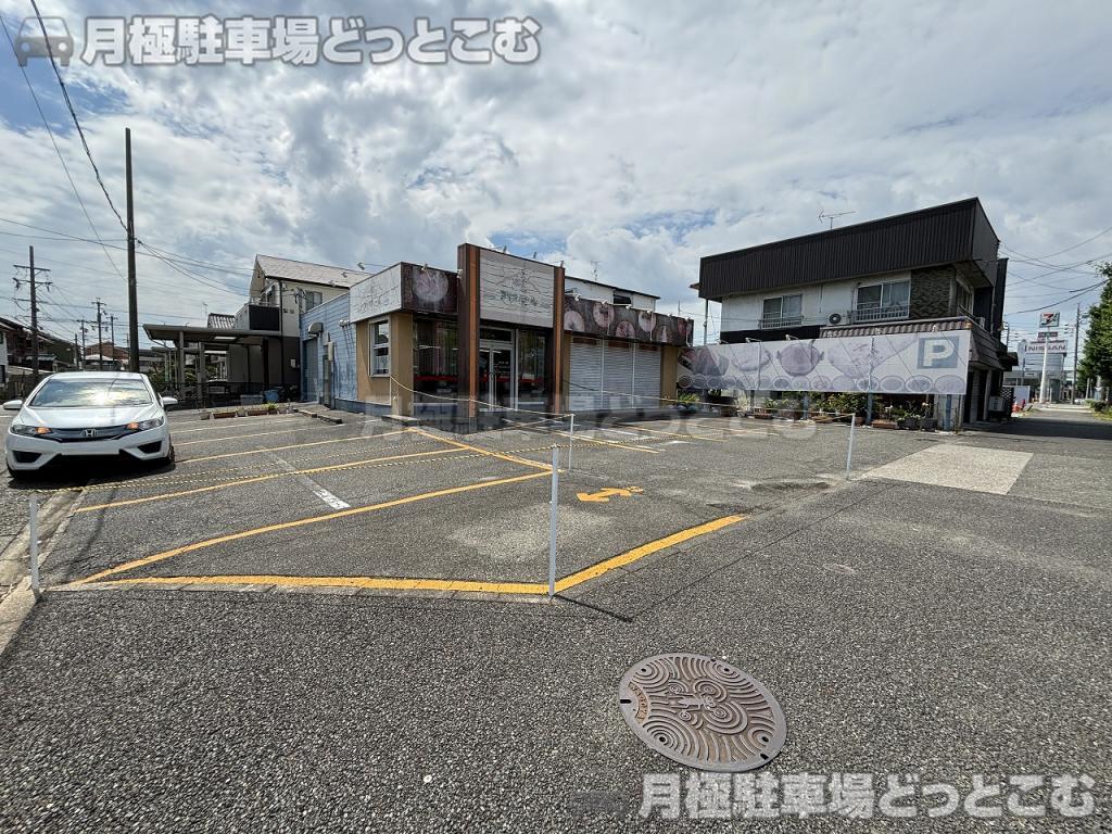 名古屋市港区中之島通1丁目5番の月極駐車場5