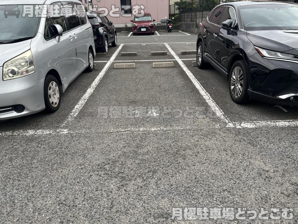 泉北郡忠岡町忠岡東2丁目26-18Ａ，19Ｂ，20Ｃの月極駐車場9
