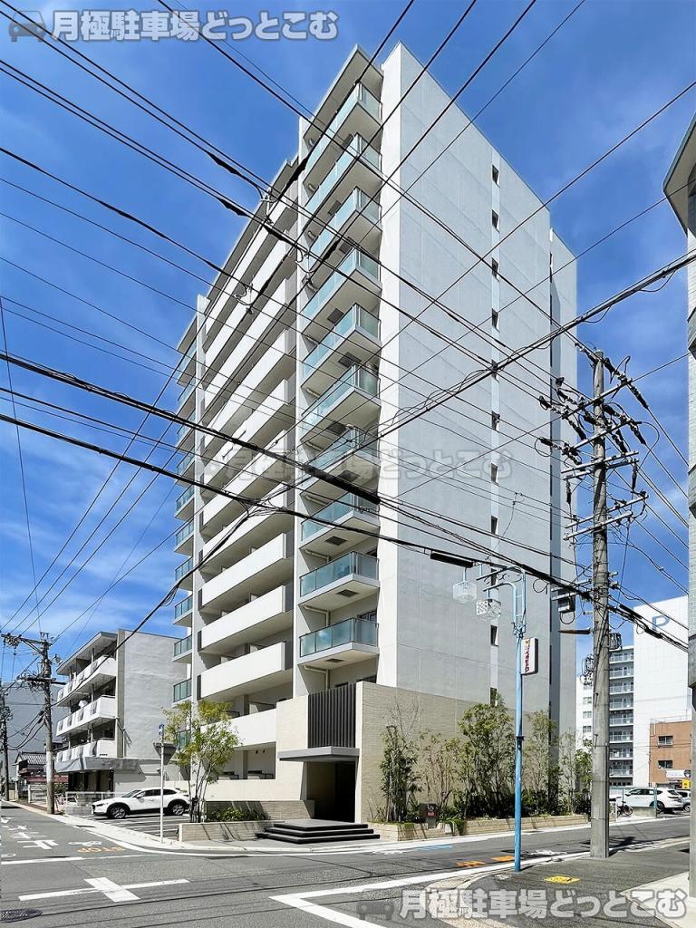 名古屋市千種区今池1丁目18の月極駐車場1