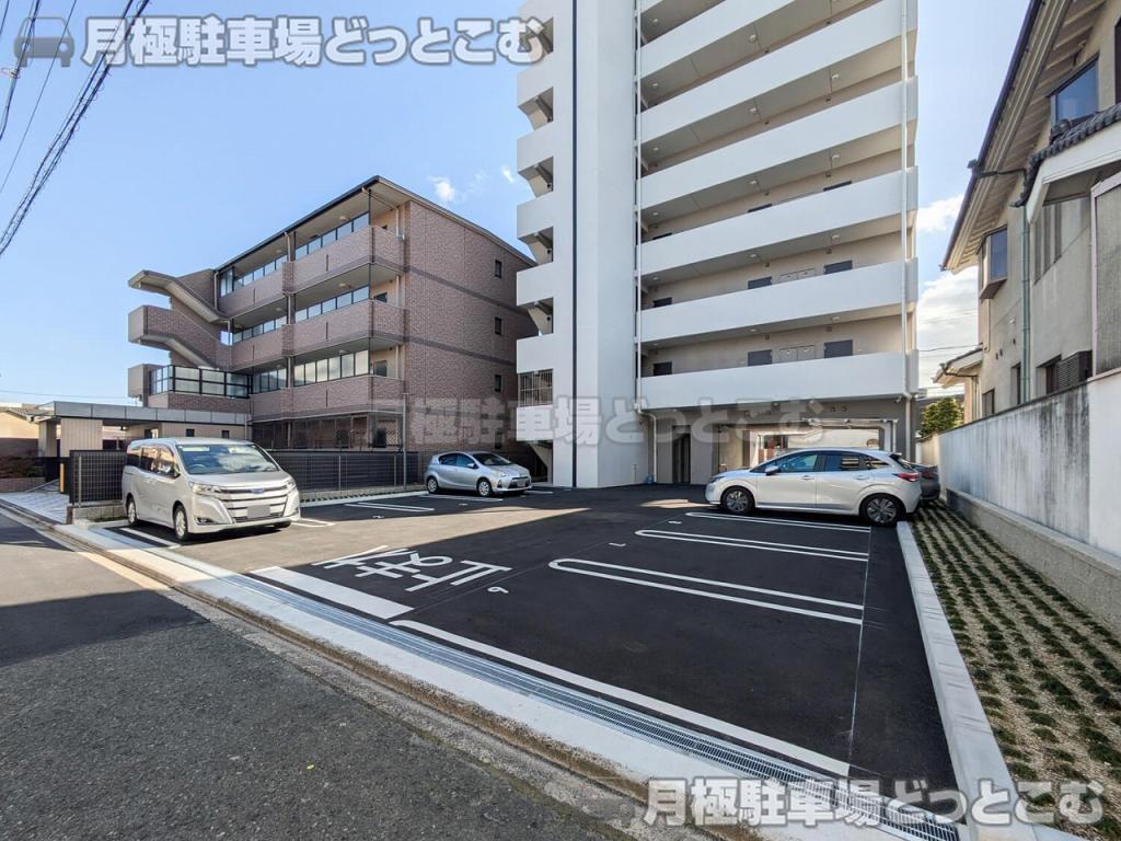 名古屋市中村区井深町10−28の月極駐車場1