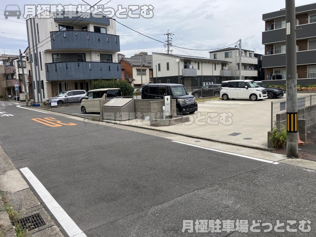 名古屋市西区児玉2丁目804-1の月極駐車場8