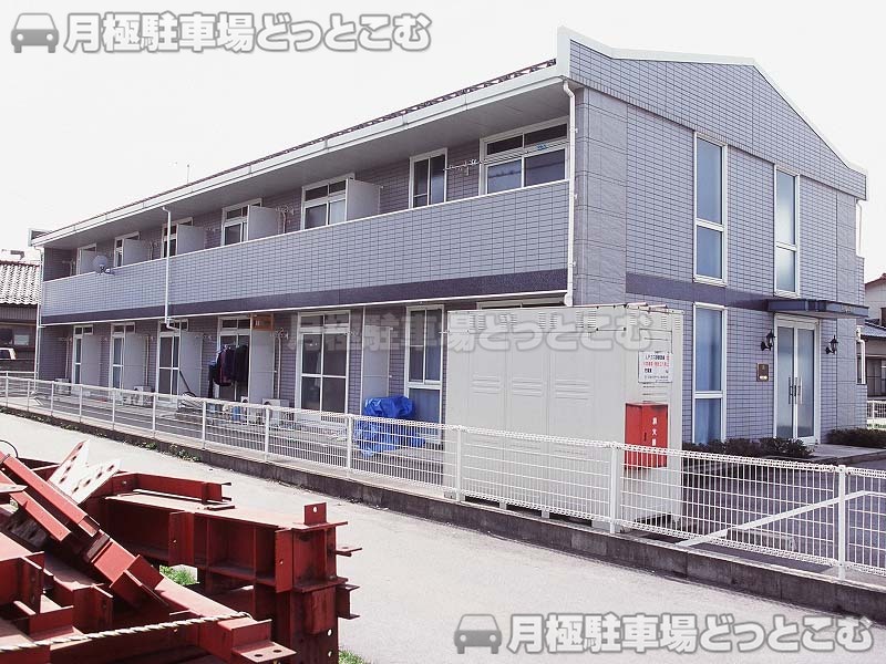 高岡市江尻8－1の月極駐車場2