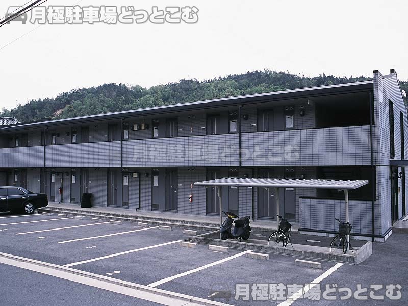 広島市佐伯区五日市町上河内477－2の月極駐車場2