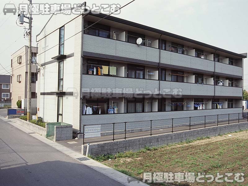 四日市市西富田町346－1の月極駐車場2