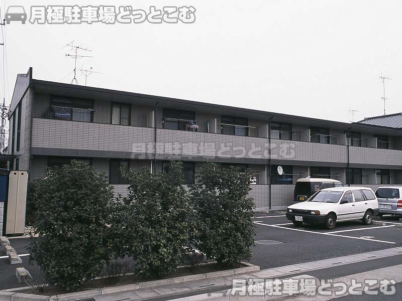 北足立郡伊奈町小室9672-1の月極駐車場2