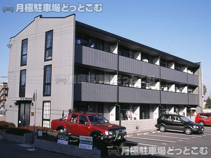 伊丹市鋳物師5－72の月極駐車場1