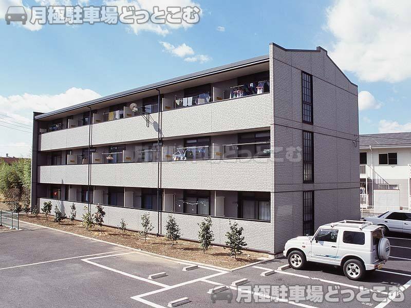 水戸市吉沢町8－2の月極駐車場1