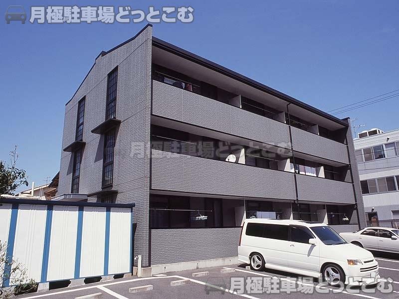 北九州市小倉南区守恒本町1－11－1の月極駐車場2