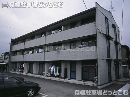 静岡市葵区瀬名中央3－28－46の月極駐車場1
