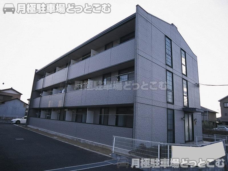 市原市八幡1449－2の月極駐車場1