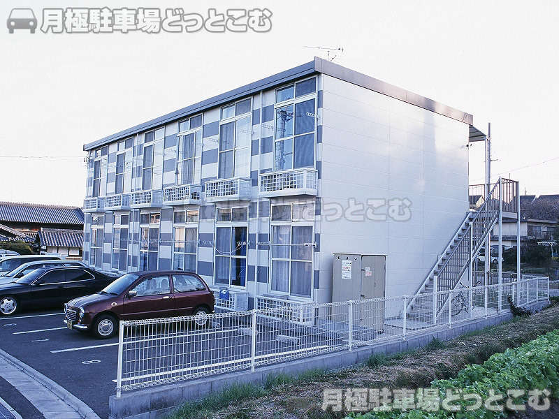 交野市星田9－3－1の月極駐車場1