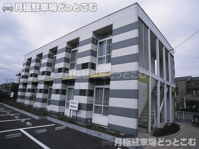 市川市稲荷木2－12－8の月極駐車場1