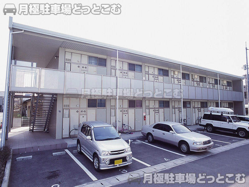 岡山市北区学南町3－14－22の月極駐車場1