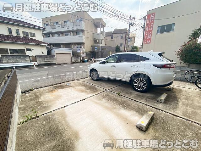 千葉市中央区弁天3丁目89-27の月極駐車場3